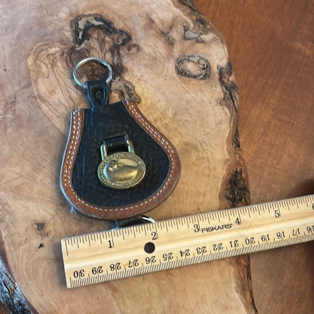 Vintage 80's DOONEY & BOURKE Black All Weather leather / Brass Logo key chain fo